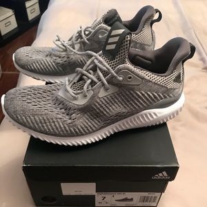 Adidas Alphabounce running sneakers